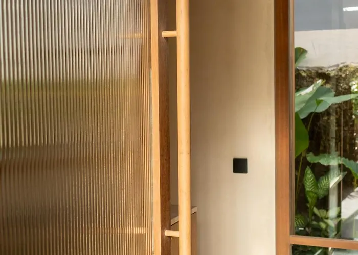 Calista Empat Design-forward 1br Loft In Jungle 10 Minutes From Beaches Appartamento Uluwatu