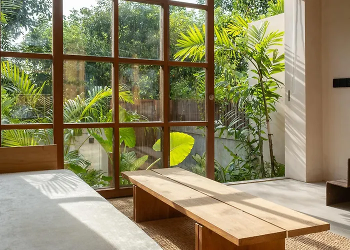 Calista Empat Design-forward 1br Loft In Jungle 10 Minutes From Beaches
