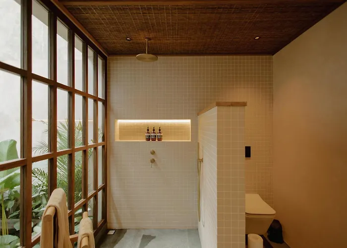 Calista Empat Design-forward 1br Loft In Jungle 10 Minutes From Beaches Uluwatu